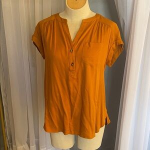 Rose & Olive Amber Button-Down Blouse